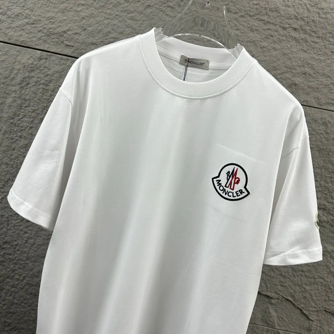 Moncle* *2026 New Arrival Classic T Same Style ：Black White Size： S （90-130 ） M （120-150 ） L （140-165 ） XL （160-180 ） XXL （180-210 ）